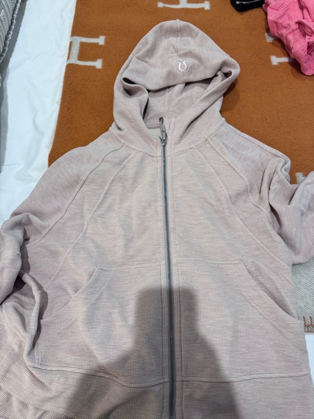 Lululemon oversized scrubs waffle hoodie M/L size. Heathered  pink - Picture 3 of 3